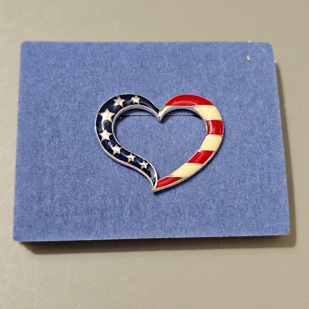 AVON American Pride Pin Patriotic Red White & Blue Heart Shaped 2004 Vintage NIB